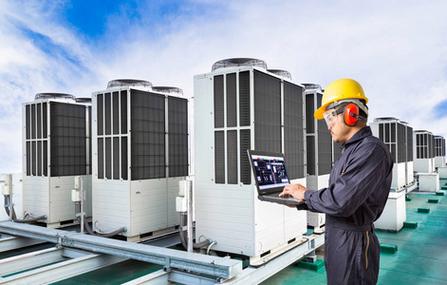 屋頂之上 電氣工程師、便攜計(jì)算與現(xiàn)代化工廠空調(diào)系統(tǒng)的協(xié)同維修